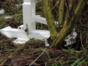 Tree and Weed Puller – Manual Root Removal Tool - Image 4