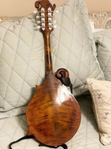 MD515 Mandolin – Used, Excellent Condition, Hard Case Included - Image 3